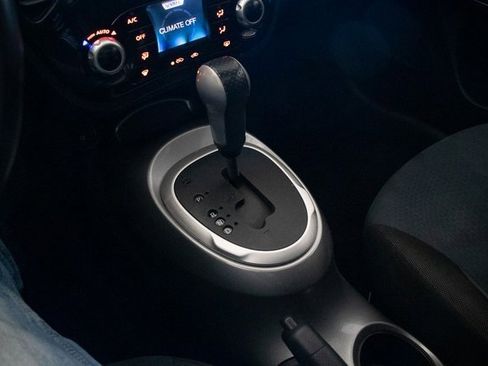 Used 2014 Nissan Juke SV w/ Navigation Package image 31