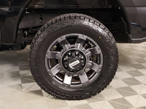 Used 2023 Ford F250 XL w/ STX Appearance Package AWD/4WD image 17