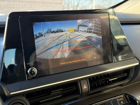 Used 2023 Toyota Prius XLE image 24