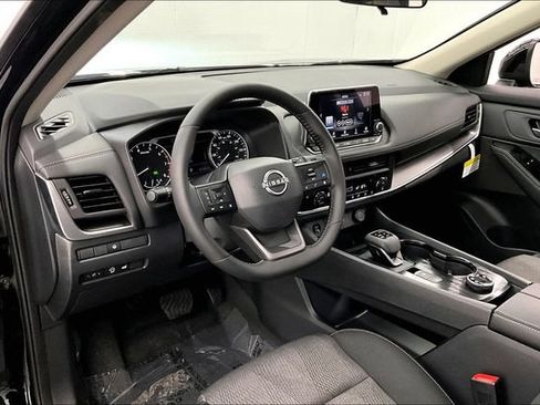 New 2026 Nissan Rogue SV w/ Cold Weather Package AWD/4WD image 6