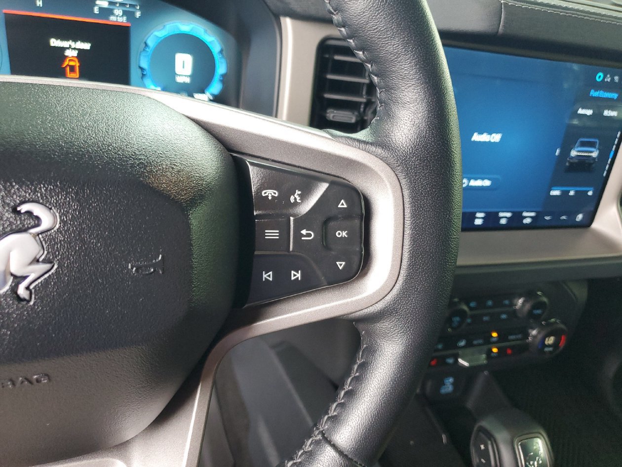 Used 2025 Ford Bronco Outer Banks AWD/4WD image 26