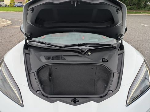 Used 2023 Chevrolet Corvette Stingray Premium Cpe w/ Battery Protection Package RWD image 4