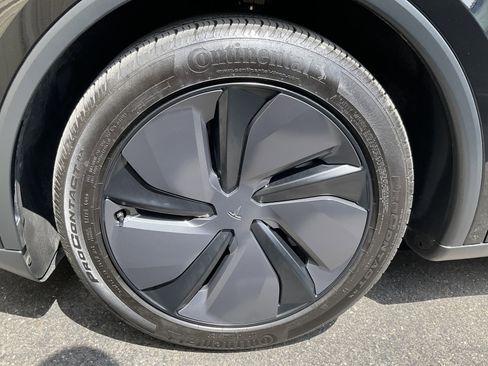 Used 2026 Tesla Model Y Long Range AWD/4WD image 10