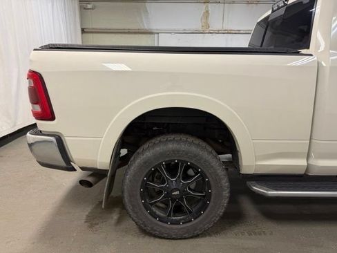 Used 2019 RAM 3500 Laramie AWD/4WD image 5