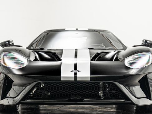 Used 2020 Ford GT image 4