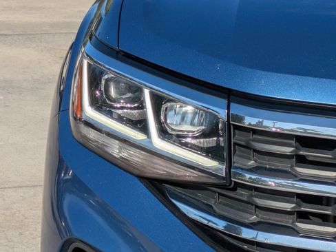 Used 2020 Volkswagen Atlas Cross Sport SEL image 7