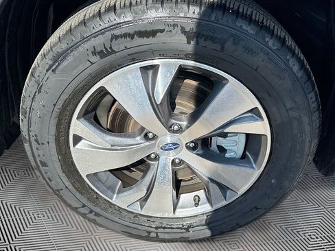 Certified 2025 Subaru Ascent Premium AWD/4WD image 29
