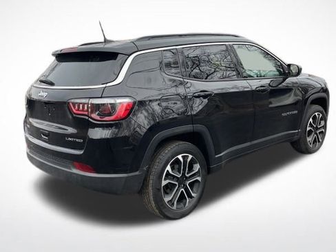 Used 2022 Jeep Compass Limited image 5