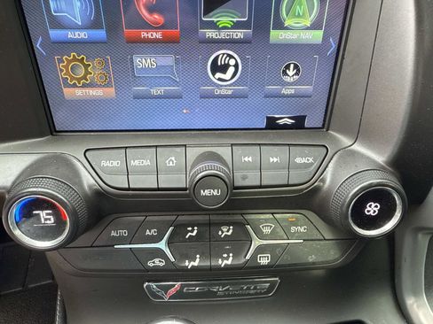 Used 2019 Chevrolet Corvette Stingray Coupe w/ Z51 1LT image 25