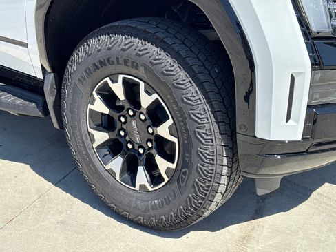 Used 2026 GMC Sierra EV AT4 image 6