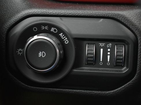 Used 2021 Jeep Wrangler Unlimited Rubicon w/ Dual Top Group image 15