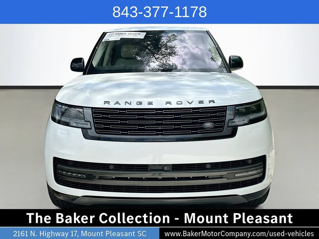 Used 2023 Land Rover Range Rover SE AWD/4WD image 2