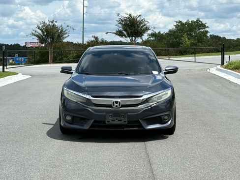Used 2017 Honda Civic Touring image 8