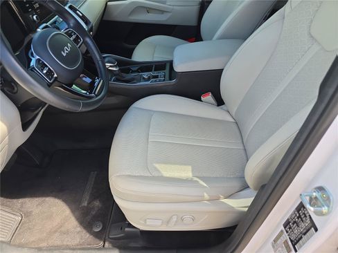 Used 2022 Kia Sorento EX w/ Panoramic Sunroof Package FWD image 21