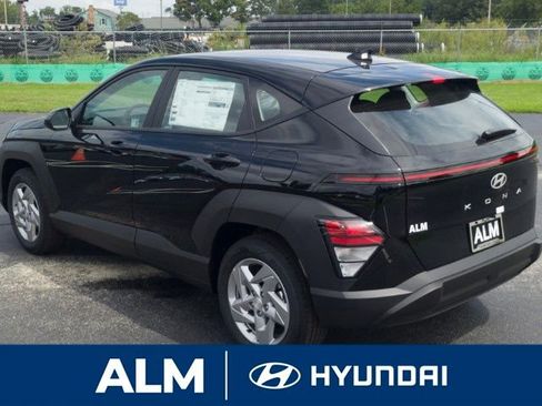 New 2026 Hyundai Venue SE image 7