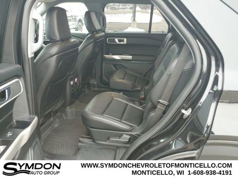 Used 2020 Ford Explorer XLT w/ Equipment Group 202A image 10