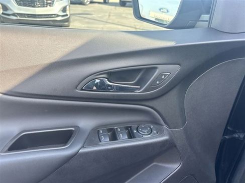 Certified 2024 Chevrolet Equinox LT w/ LPO, Floor Liner Package image 22