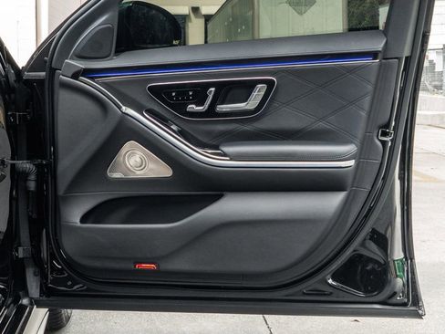 Used 2024 Mercedes-Benz S 63 AMG S image 31