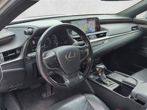 Used 2019 Lexus ES 300h w/ Accessory Package 2 FWD image 12