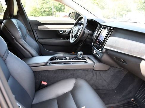 Used 2023 Volvo S90 B6 Plus w/ Protection Package Premier AWD/4WD image 29