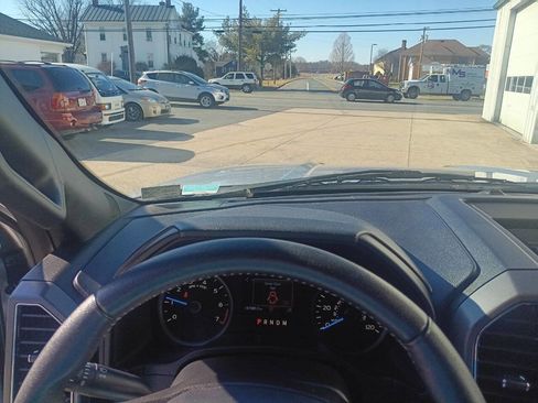 Used 2018 Ford F150 XLT w/ Equipment Group 302A Luxury image 20