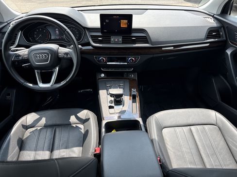 Used 2020 Audi Q5 2.0T Premium w/ Convenience Package AWD/4WD image 17