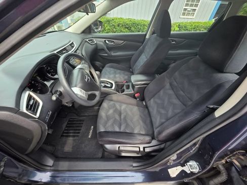 Used 2014 Nissan Rogue S AWD/4WD image 12