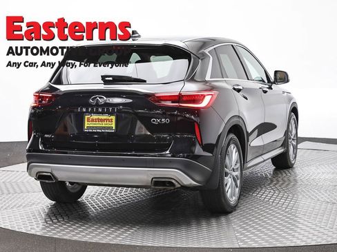 Used 2023 INFINITI QX50 Pure AWD/4WD image 5