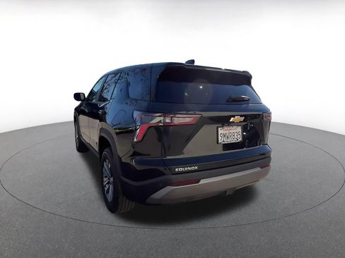 Used 2025 Chevrolet Equinox LT image 11