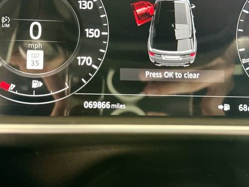 Used 2019 Land Rover Range Rover Sport Supercharged AWD/4WD image 12