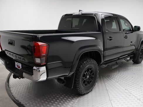 Certified 2020 Toyota Tacoma SR5 image 8
