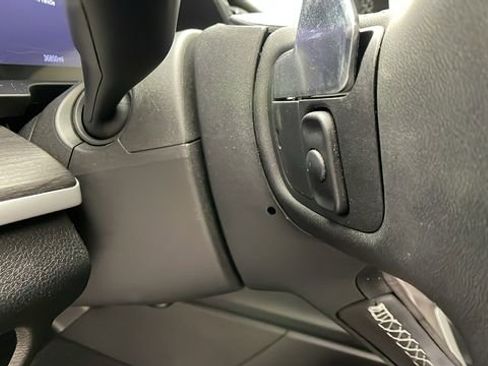 Used 2023 Jeep Grand Cherokee L Limited image 13