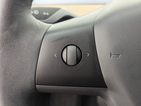 Used 2022 Tesla Model 3 Long Range image 17