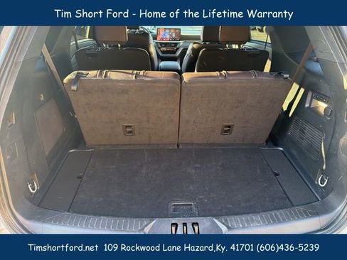Used 2025 Ford Explorer Platinum w/ LUX Leather Package image 9