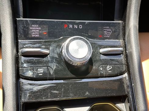 Used 2024 Jeep Grand Cherokee L Summit w/ Luxury Tech Group V image 7