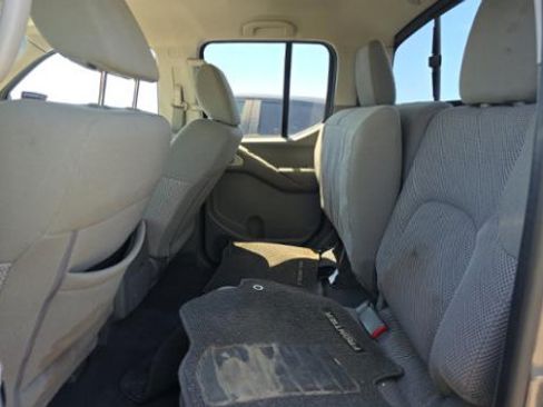 Used 2019 Nissan Frontier SV AWD/4WD image 6
