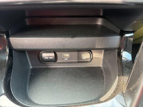 Used 2025 Kia Seltos S FWD image 27