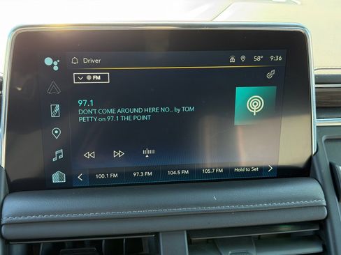 Used 2024 Chevrolet Tahoe LT AWD/4WD image 10