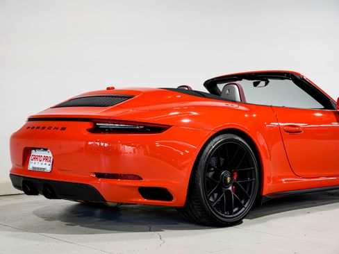 Used 2018 Porsche 911 Carrera GTS image 40