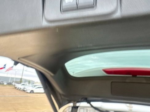 Certified 2022 Nissan Rogue Platinum w/ Head-Up Display Package FWD image 33