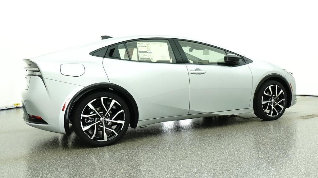 New 2026 Toyota Prius Plug-In Hybrid FWD image 49