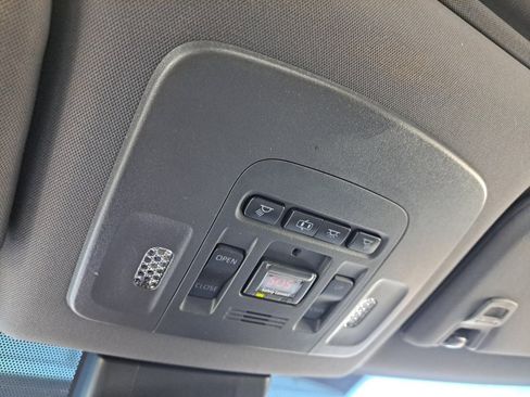 Used 2019 Toyota Avalon XLE w/ Moonroof Package FWD image 35