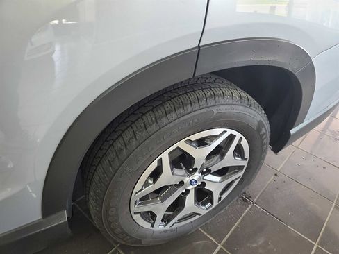 Used 2020 Subaru Forester Premium image 42