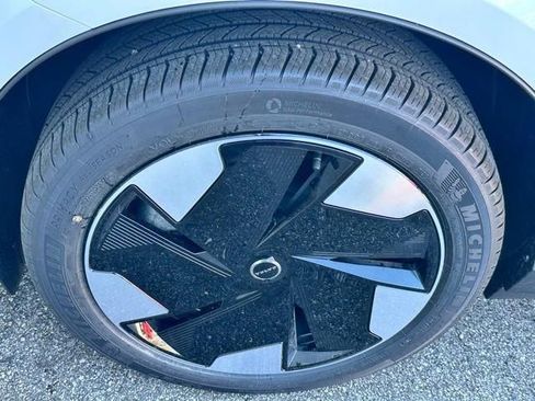 New 2026 Volvo EX30 Plus w/ Protection Package Premier image 21