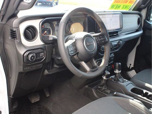 Used 2024 Jeep Wrangler Sport AWD/4WD image 12