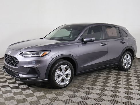 Used 2025 Honda HR-V LX image 5