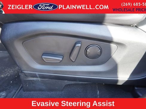 Used 2022 Ford Explorer ST w/ ST Street Pack image 21