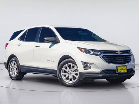 Used 2019 Chevrolet Equinox LS FWD image 1