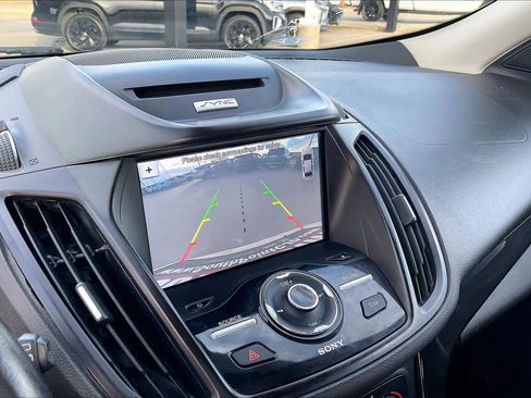 Used 2017 Ford Escape Titanium image 26