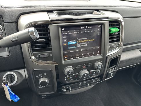 Used 2018 RAM 2500 Big Horn w/ Sport Appearance Group image 28